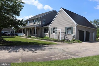 705 Malus Ct, Mullica Hill, NJ 08062