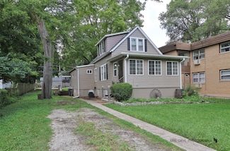 2814 Elisha Ave, Zion, IL 60099