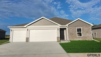 1702 Taylor Ln, Fremont, NE 68025