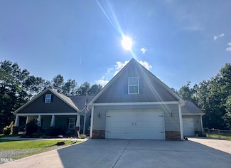 450 Rustic Ln, Sanford, NC 27330