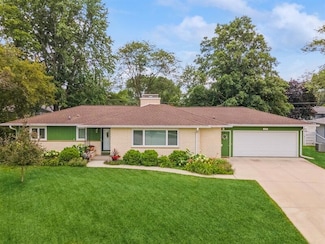 412 26th St, Ames, IA 50010