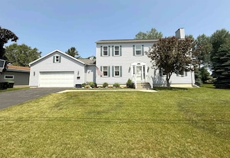 1906 22nd Ave, Menominee, MI 49858