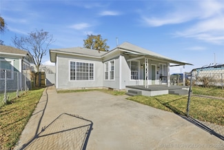 1633 E 4th St, Tulsa, OK 74120