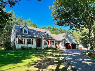80 Ogunquit Rd, Cape Neddick, ME 03902