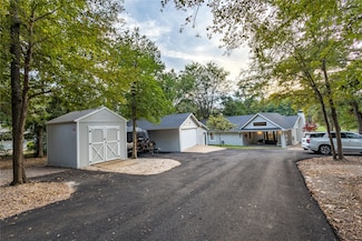 125 Rainbow Cove, Holly Lake Ranch, TX 75765