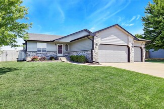 1249 N Seasons Ct, Goddard, KS 67052