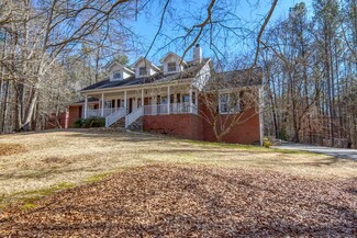 564 Kennon Dr, Cataula, GA 31804