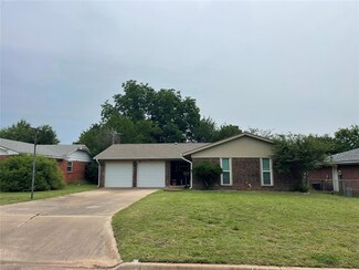 38 Chickasaw Dr, Shawnee, OK 74801
