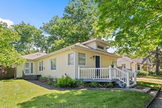 19 S Norton St, New Buffalo, MI 49117