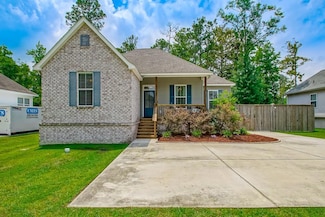 61113 Jade St, Lacombe, LA 70445