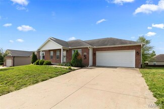 1647 Voyager Ct, Jackson, MO 63755