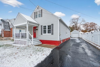 2803 Wellington Ave, Schenectady, NY 12306