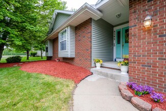 4145 Grandwood Cir, Saint Joseph, MI 49085