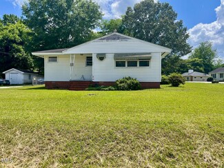 508 E Mcneill St, Lillington, NC 27546