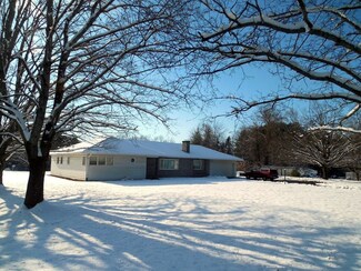 91 State St, Palmer, MA 01069