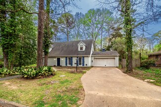 820 Timberlain Dr, Jackson, MS 39211