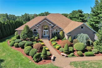 59 Crest Dr, Cranston, RI 02921