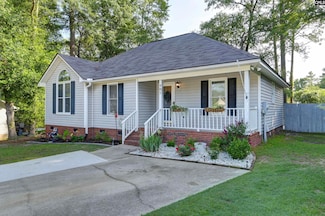 905 Hickory Glade Ct, Lexington, SC 29073
