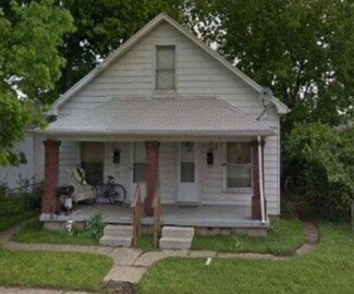 25 Roosevelt Blvd, Middletown, OH 45044