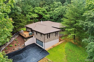 4860 Green Valley Dr, High Ridge, MO 63049