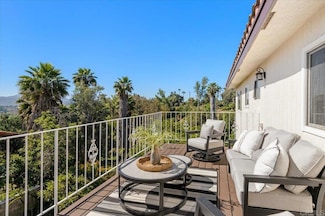 215 Cranston Crest, Escondido, CA 92025