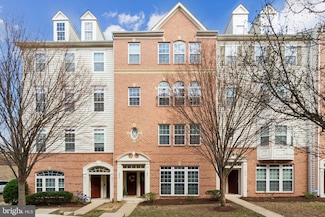 2541 Eastbourne Dr Unit 256, Woodbridge, VA 22191
