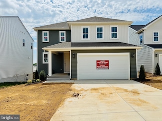 103 Midsummer Ln, Middletown, VA 22645