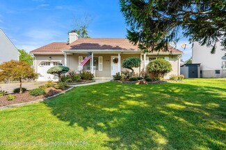 116 Seaspray Rd, Manahawkin, NJ 08050