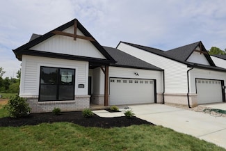 5731 White Pine Ln, Fairfield Township, OH 45011