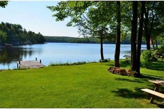 33 Land's End Dr, Tolland, MA 01034