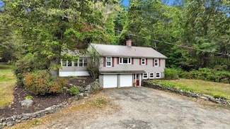 10 Maple Ln, Blandford, MA 01008