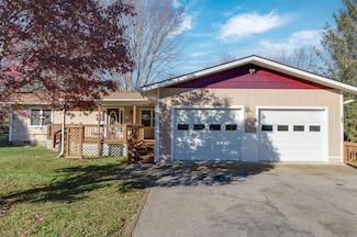 190 Cullasaja Cir, Franklin, NC 28734
