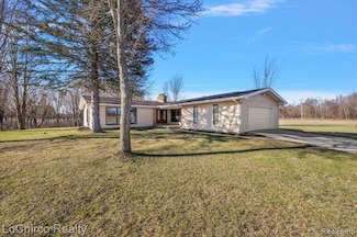 8603 N Owosso Rd, Fowlerville, MI 48836