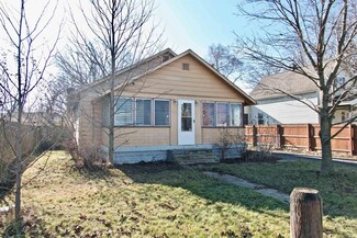 1319 S Burlington Dr, Muncie, IN 47302