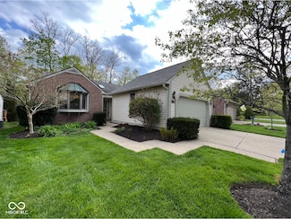 1727 Creekside Ln W, Carmel, IN 46032