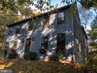 2476 Aquetong Rd, New Hope, PA 18938