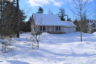 11 Jefferson Rd, Center Conway, NH 03813