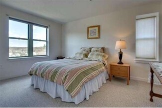 273 Cambridge Rd Unit 708, Woburn, MA 01801