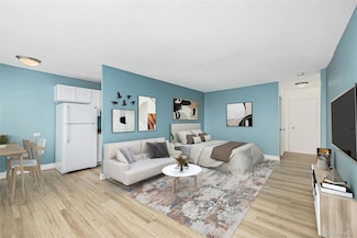 1196 N Grant St Unit 705, Denver, CO 80203