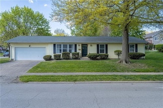 490 Shadow Ln, Decatur, IL 62526