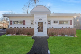 325 Nelson Ave, Peekskill, NY 10566