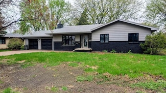 915 1st Ave SW, Spencer, IA 51301