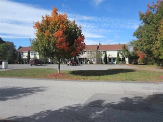 1025 S Mammoth Rd Unit 6, Manchester, NH 03109