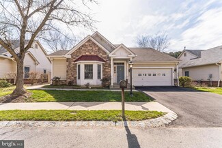 3 Birchwood Ct, Princeton, NJ 08540