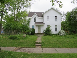 236 S Jeffery Ave, Ithaca, MI 48847