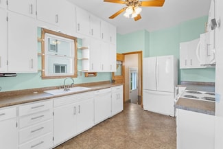 301 Hale Ave, Newman Grove, NE 68758