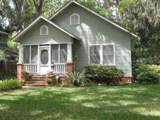 1303 Dartmouth St, Brunswick, GA 31520