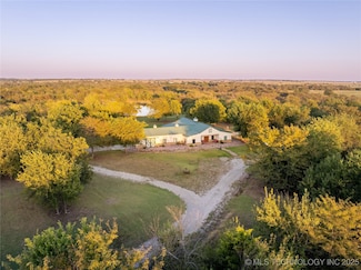15630 Bee Emet Rd, Milburn, OK 73450