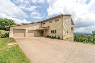 2626 Stewartstown Rd, Morgantown, WV 26508