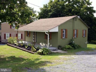 456 Antietam Rd, Reading, PA 19606